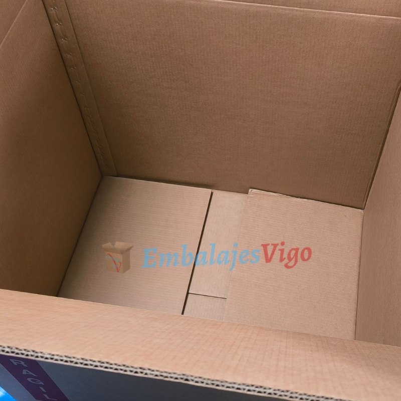 Caja marrón 71x61x62 fuerte, Triple canal - Imagen 2
